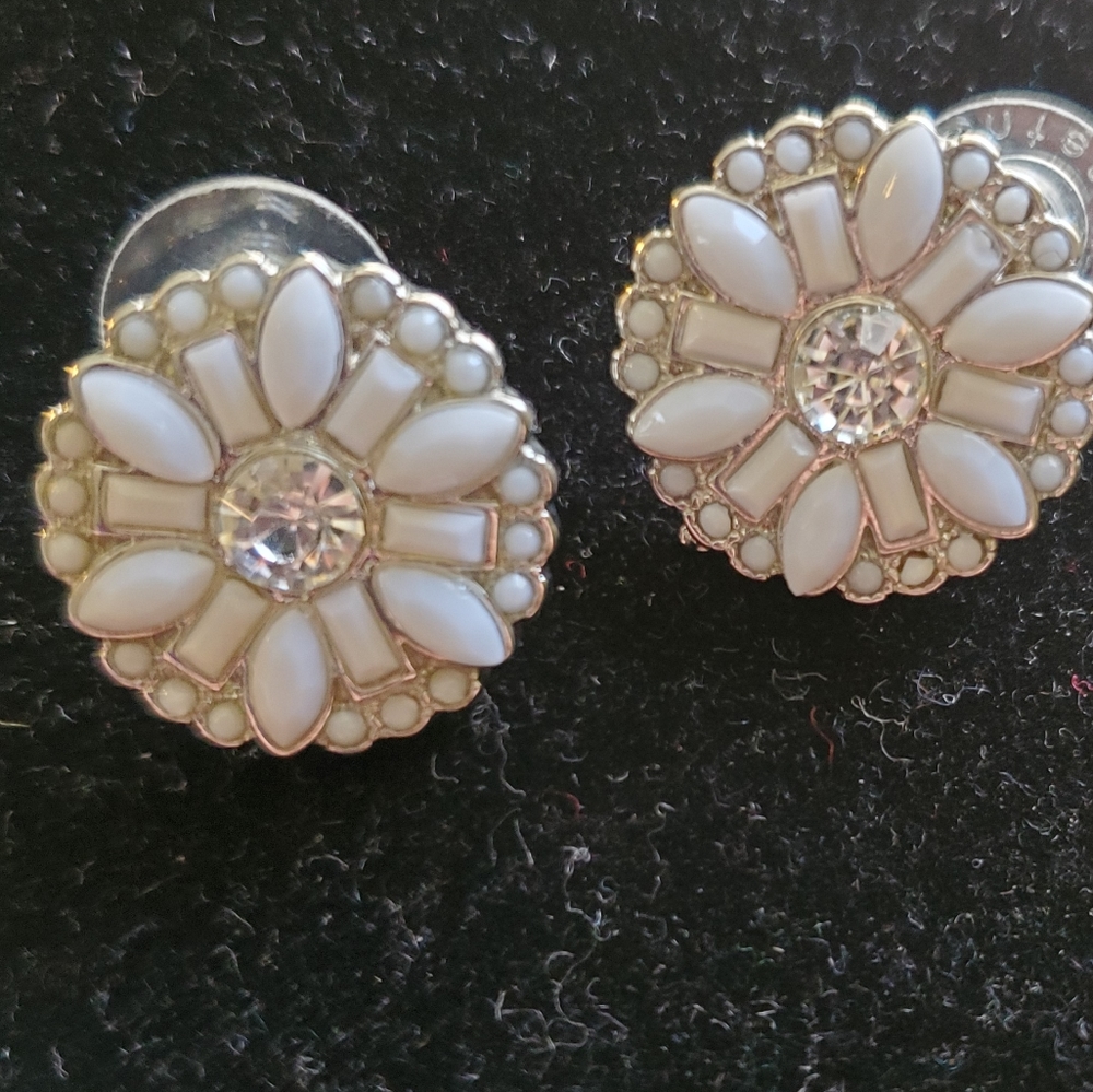 Silvertone white flower earrings with clear rhinestones